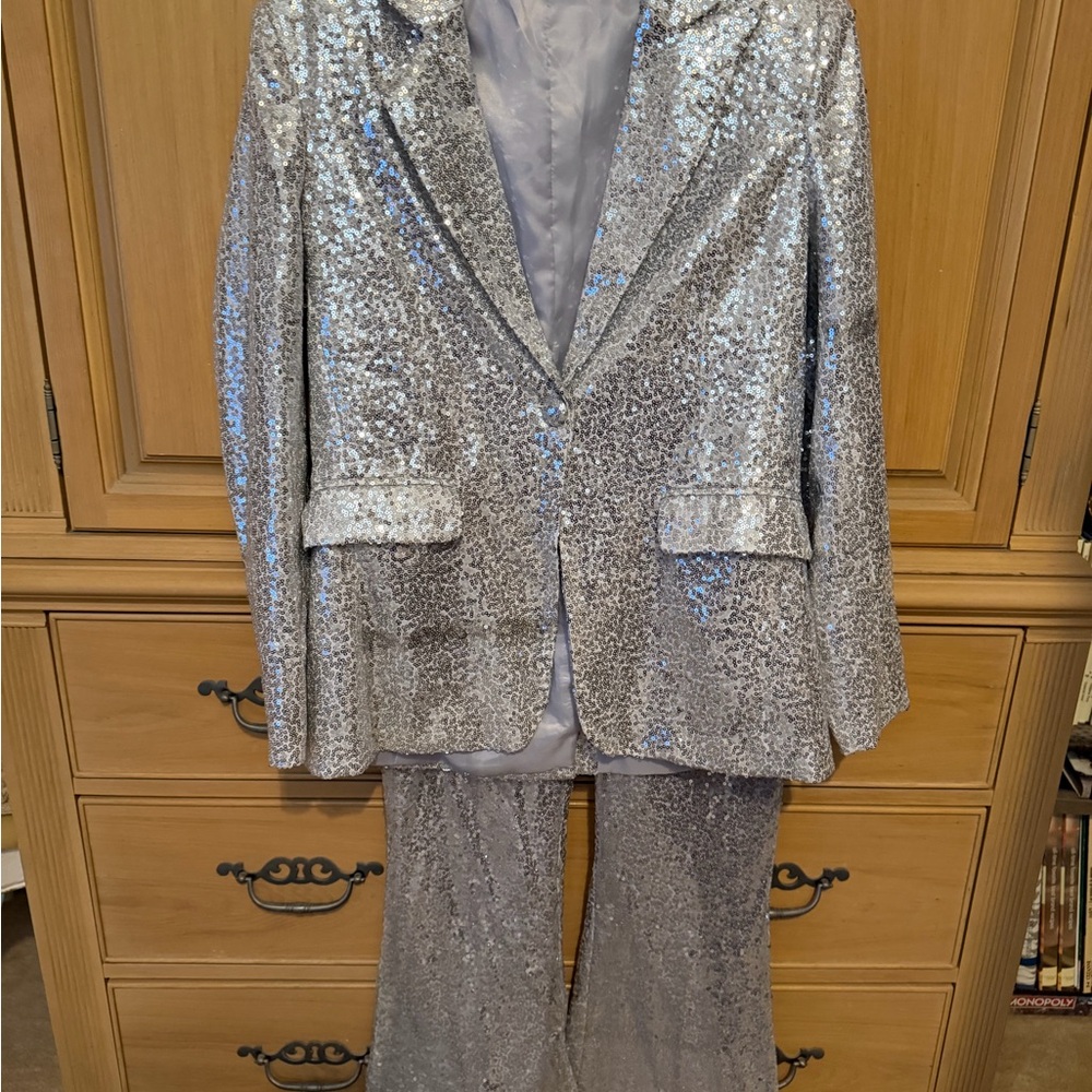 Silver Sequin Suit /Pants and Blazer Set Small or Women Size 6